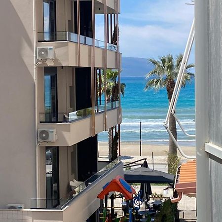 Apartment Me Qera Lungomare Vlore Medem1 Esterno foto
