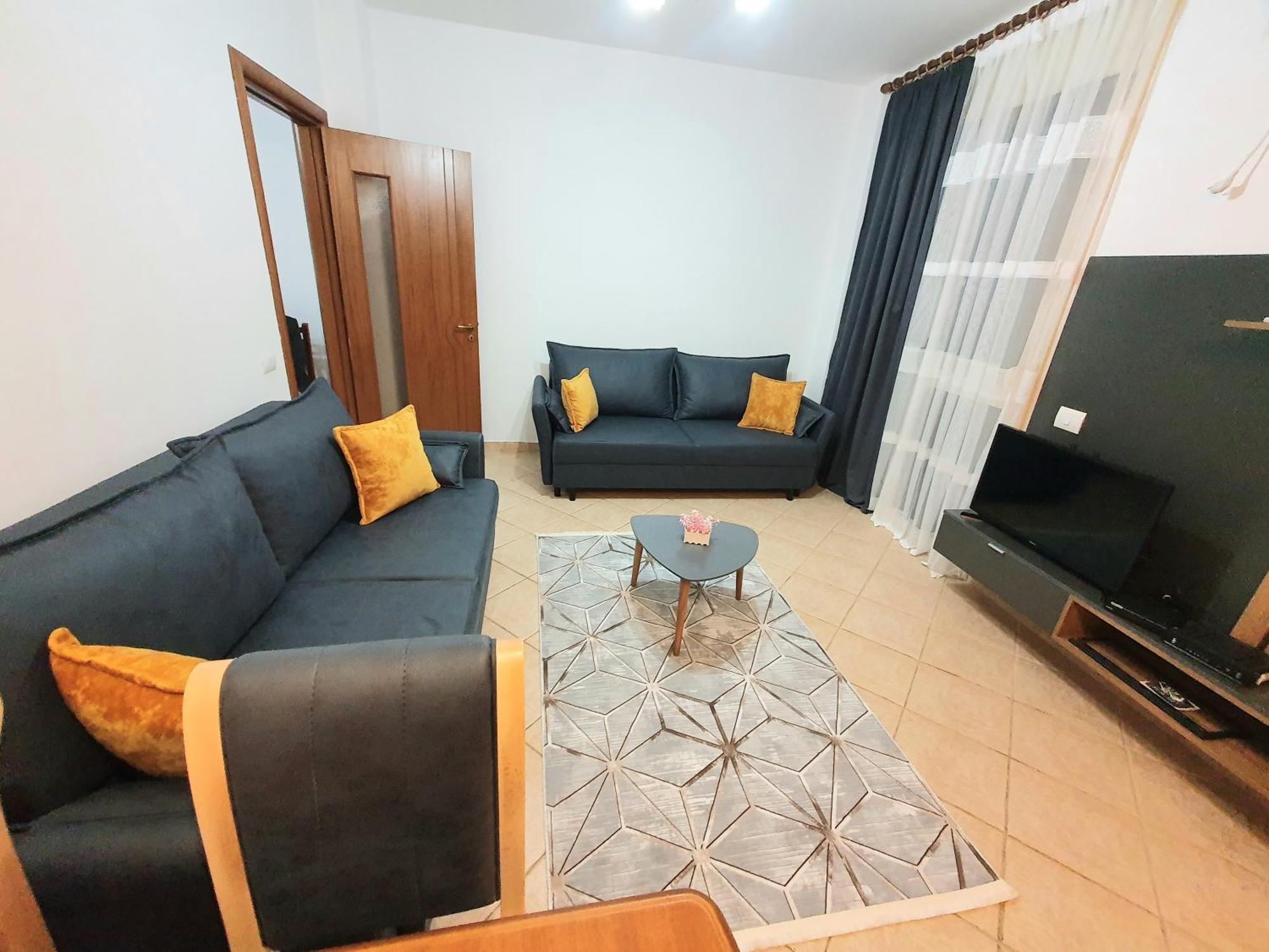 Apartment Me Qera Lungomare Vlore Medem1 Esterno foto