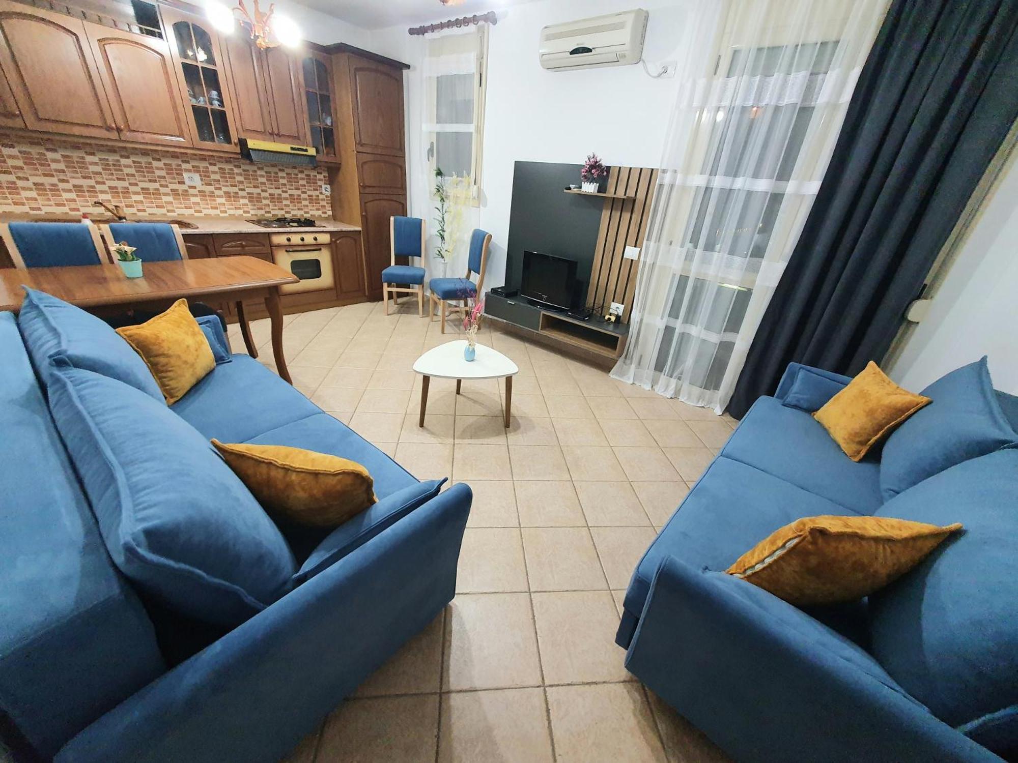 Apartment Me Qera Lungomare Vlore Medem1 Esterno foto