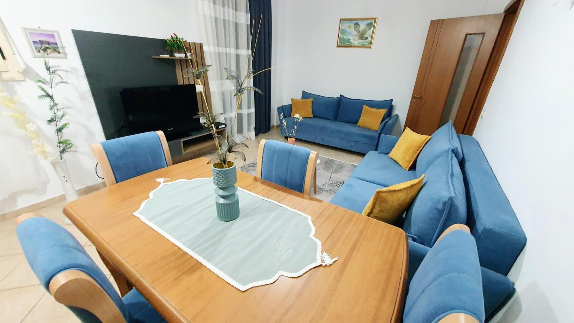 Apartment Me Qera Lungomare Vlore Medem1 Esterno foto
